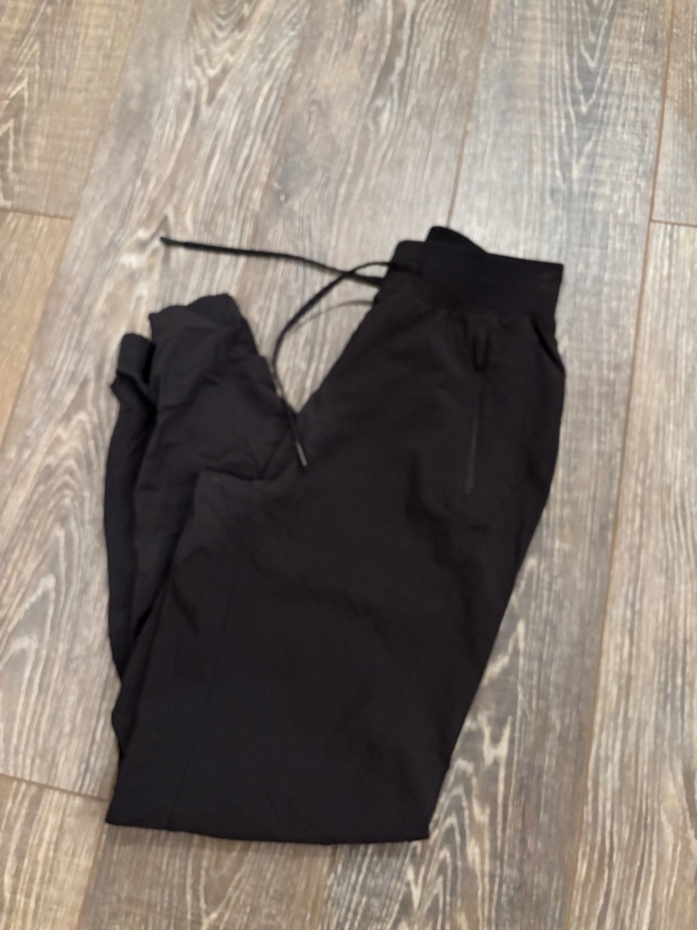 Lululemon Joggers Size 2 short
